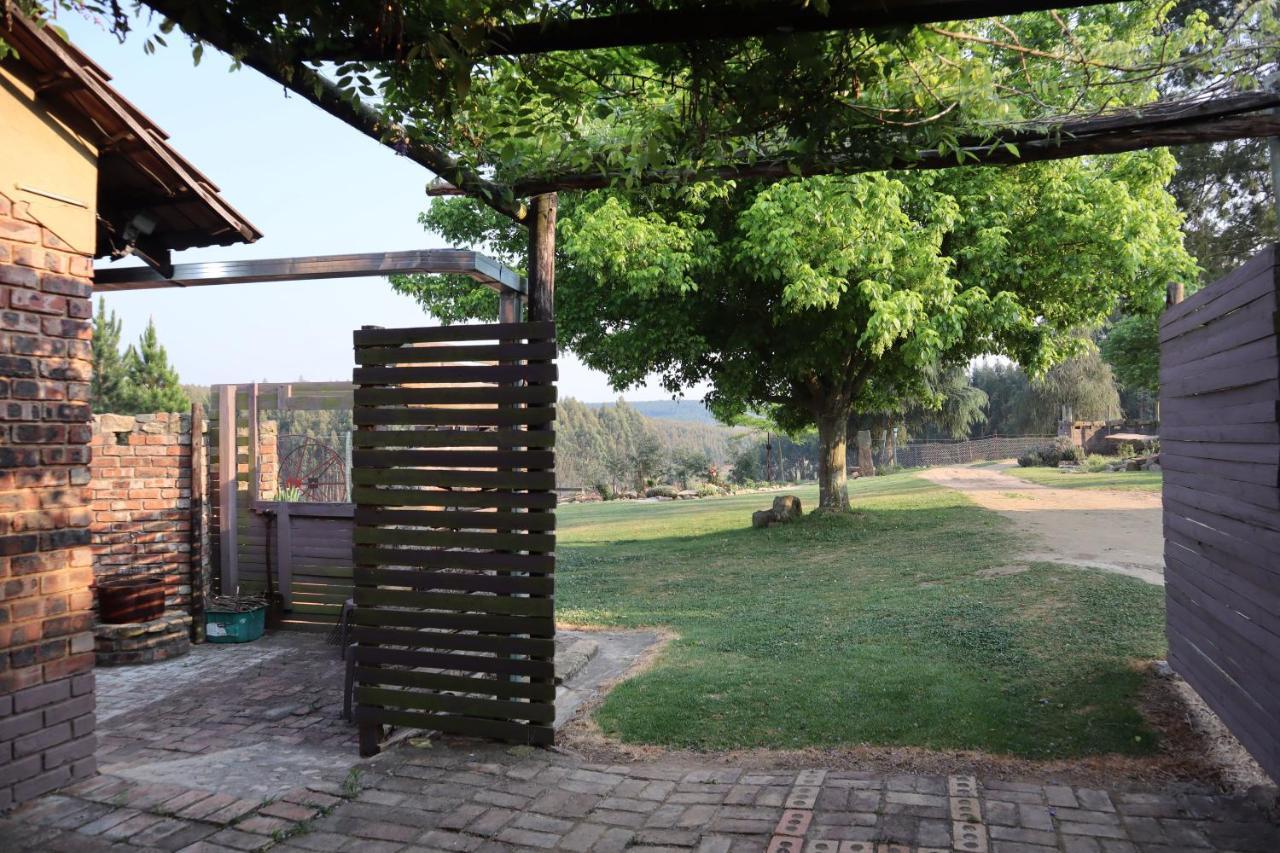 Rocks & Roses Farm Stay Lochiel Bagian luar foto