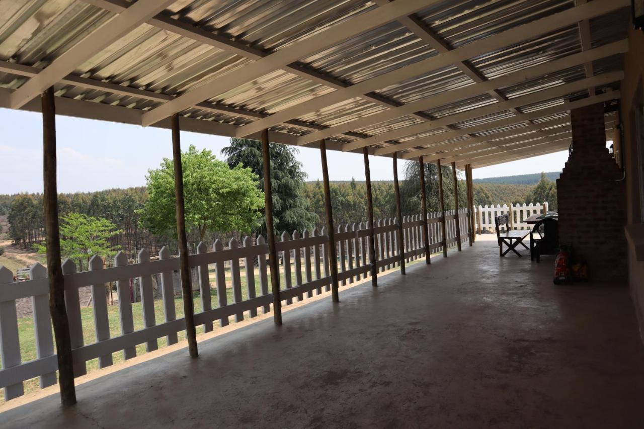 Rocks & Roses Farm Stay Lochiel Bagian luar foto