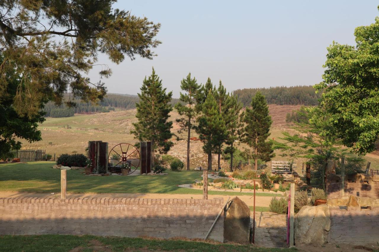 Rocks & Roses Farm Stay Lochiel Bagian luar foto