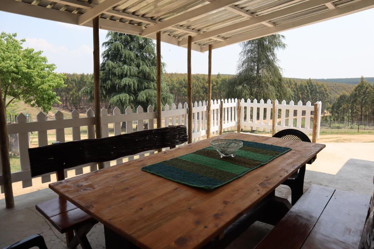 Rocks & Roses Farm Stay Lochiel Bagian luar foto