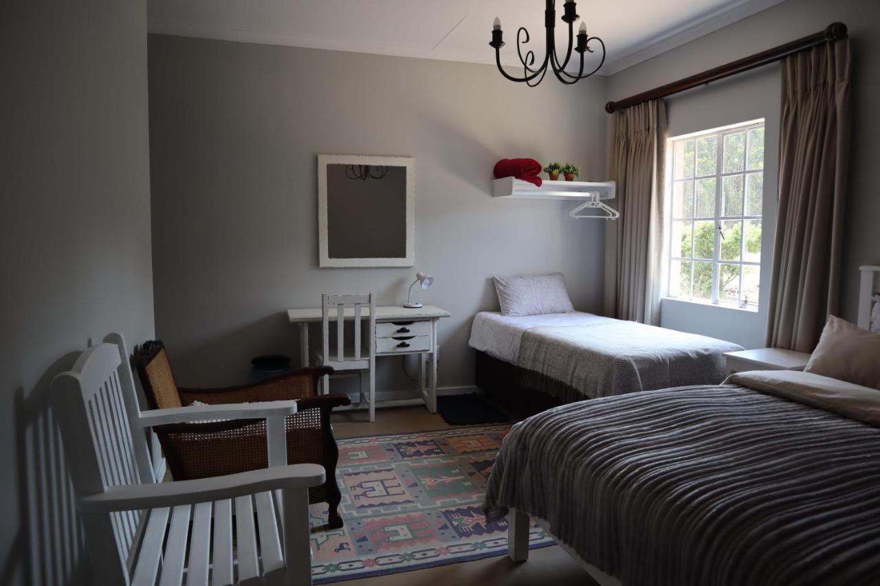 Rocks & Roses Farm Stay Lochiel Bagian luar foto