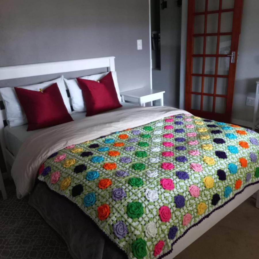 Rocks & Roses Farm Stay Lochiel Bagian luar foto